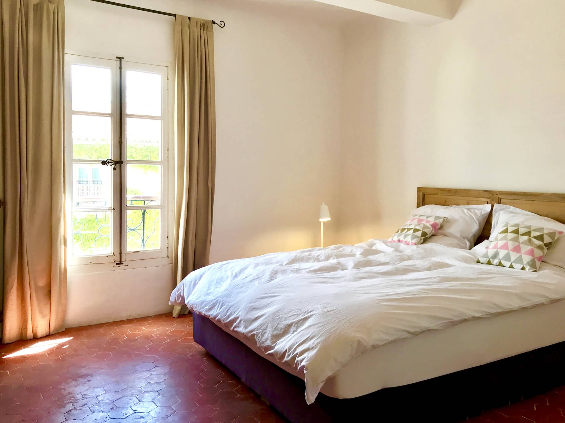 Bedroom with queen-size bed